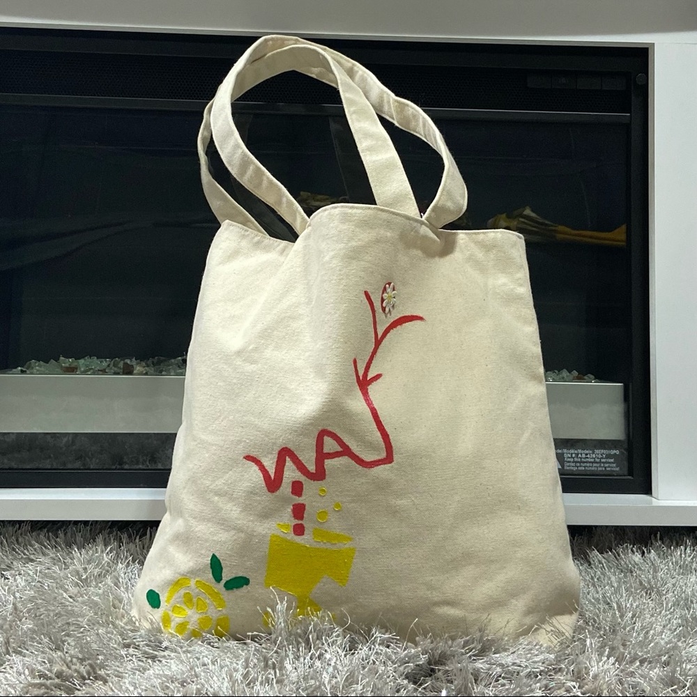 YO-LAN handmade cream canvas lined tote bag, inside patch pocket.  NWOT.